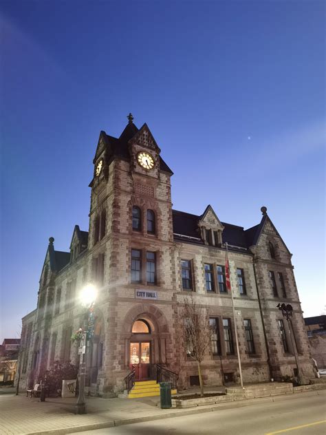 City Hall - Downtown Woodstock - Ontario, Canada [ONTARIO TRAVEL SERIES ...