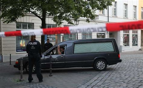 An American Tourist Gave The Nazi Salute In Germany - So A Stranger ...