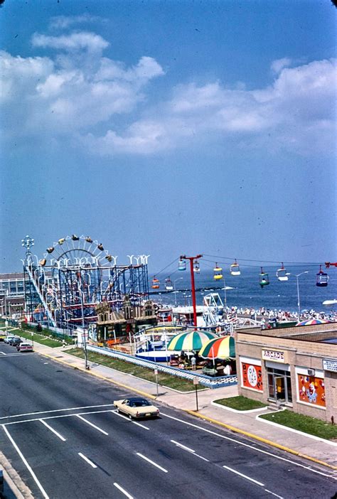 The Boardwalk and beach in Asbury Park, 1978. : r/newjersey