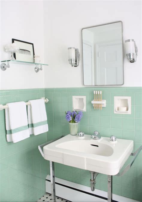 Bathroom Trends: Modern Mint vs Retro Seafoam Green - Memphis Bathtub ...