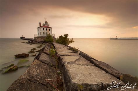 Fairport Harbor West Breakwater Lighthouse | Lighthouse, Beautiful ...