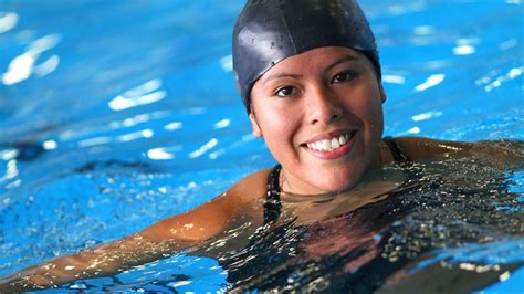 10 things to take to your first adult swimming lesson