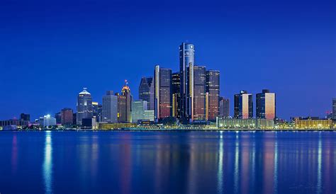 Detroit Skyline Sunrise Photograph by Curt Clayton - Pixels