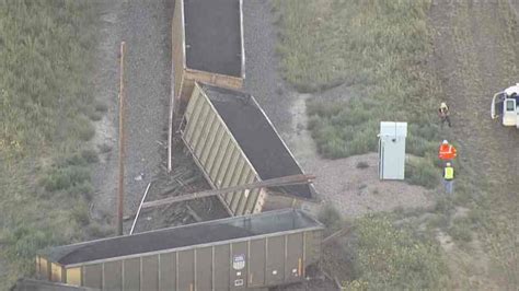 Train derails in Bennett | FOX31 Denver