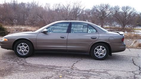 2002 Oldsmobile Intrigue GX 0-60 Times, Top Speed, Specs, Quarter Mile ...