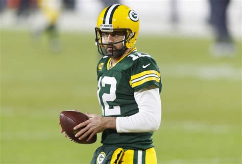 Green Bay Packers committed to Aaron Rodgers for 'foreseeable future'