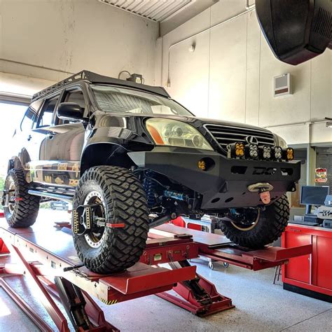 Lifted Lexus GX470 offroad - Toyota Land Cruiser Prado lift kit | Lexus ...