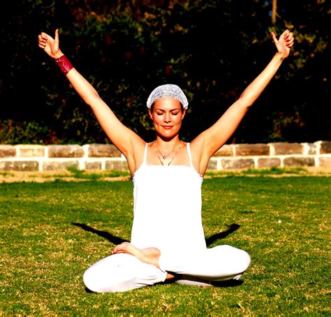 Kundalini Yoga Poses For Beginners - Work Out Picture Media - Work Out ...