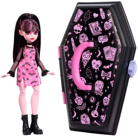 Buy Monster High Doll & Accessories, Draculaura Gore-Ganizer Beauty Kit ...