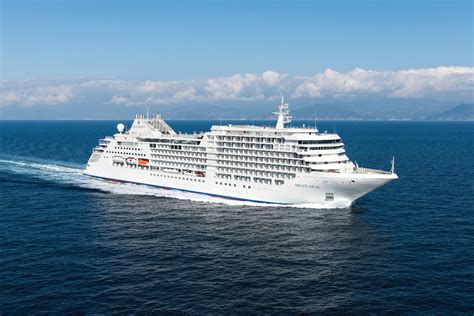 Silversea : le Silver Moon se met à l'eau - Blog de Croisieres.fr