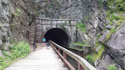 Paw Paw Tunnel - DISCOVER BERKELEY SPRINGS