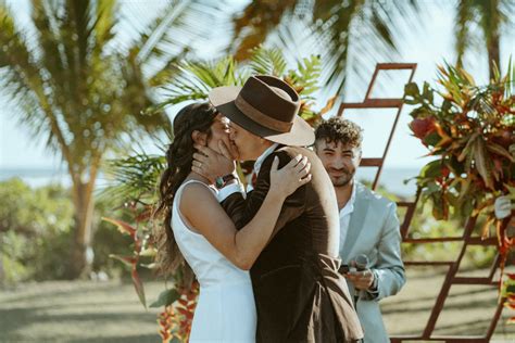 HAWAII WEDDING TIMELINE FOR A STRESS-FREE DAY