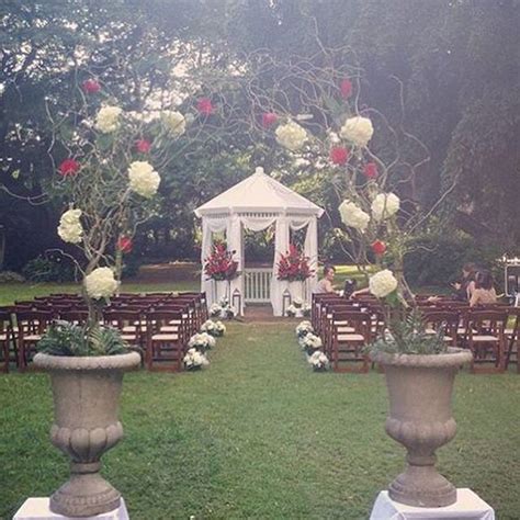 Hale Koa Wedding. Maile Garden. Red and White wedding. | Red and white ...