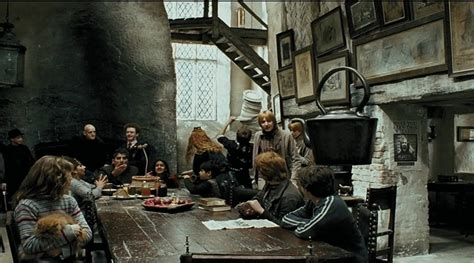 Potterheads to soon get a magical pub, just like The Leaky Cauldron ...