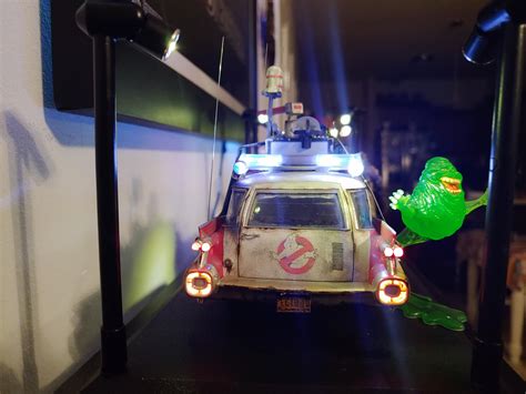 1/25 Ecto 1 and Ecto 1a model kit builds : r/ghostbusters