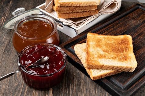 Premium Photo | Toast with jam