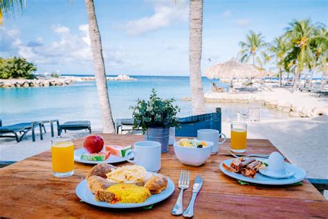 Breakfast on the Beach by the Pool with a Look Over the Ocean of La ...