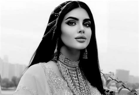 Sheikha Mahra Al Maktoum wears Emirati jewellery brand in stunning new ...