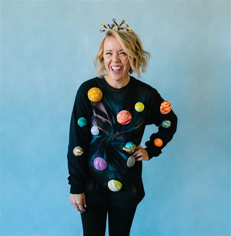 DIY Solar System Costume for Halloween | The Pretty Life Girls