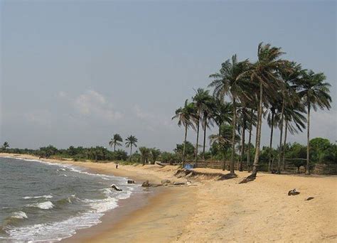 Monrovia Beach - World's Exotic Beaches