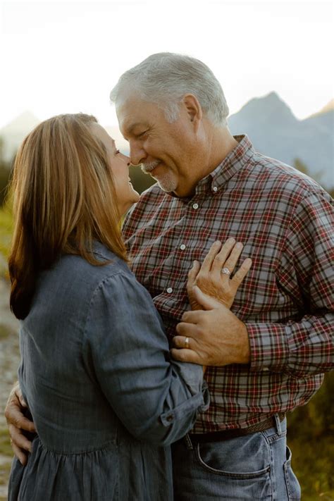 Older Couple Photoshoot with Stunning Mountain Backdrop