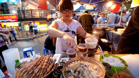 Chinatown Night Market | Shopping in Sydney