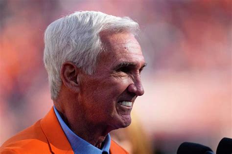 Mike Shanahan, Mike Holmgren, Robert Kraft among Hall of Fame finalists