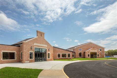 Delivering Delaware's Newest Elementary School - EDiS Company