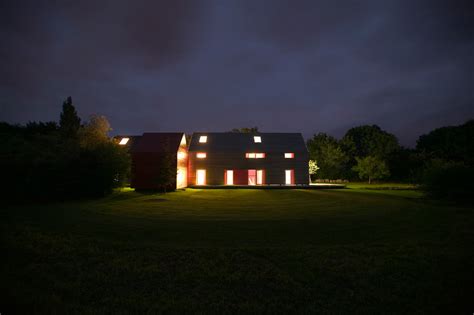 An Unconventional House with a Sliding Roof