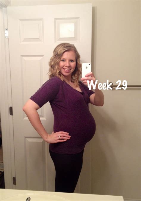 29 Weeks Pregnant - Belly Pic and Blog Update! - Modernly Morgan