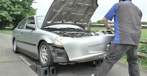 How To Fix A Loose Front Bumper On A Honda Civic? - Honda The Other Side