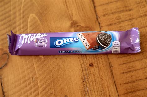 Milka Oreo Chocolate Candy Bar Review | POPSUGAR Food