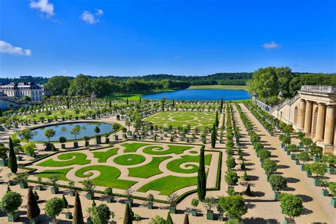 Marie Antoinette’s Private Garden at Versailles Is Being Restored ...