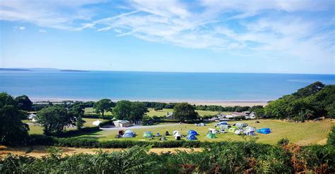 Trwyn yr Wylfa Campsite - mountains, sea view, farm, beautiful