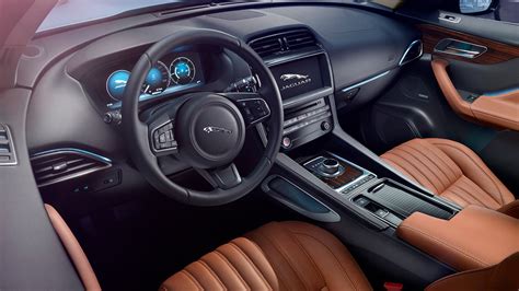 F-PACE Interior Features - Luxury SUV | Jaguar Jordan