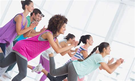 Zumba: Apunta todos sus beneficios y evita ciertos riesgos de esta ...