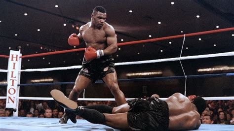 Boxe : la légende de Mike Tyson en 5 combats