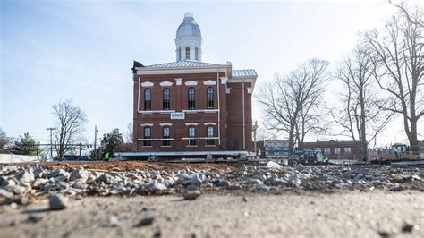 Nearly 150-year-old Oldham County courthouse lifted off foundation ...