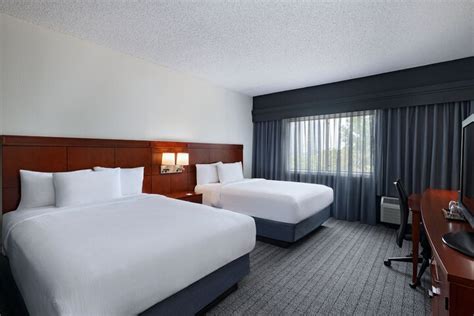 Courtyard by Marriott Dallas Arlington / Entertainment Dist Arlington ...