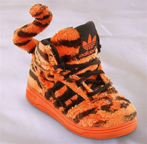 Adidas Jeremy Scott Tiger - NoveltyStreet