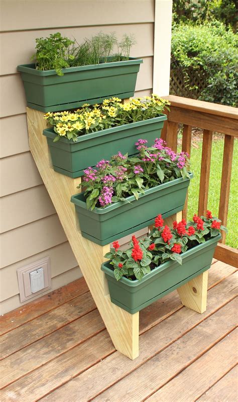 +27 Patio Container Vegetable Garden Ideas 2022 - atelieartemae