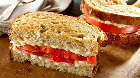 Racer's Tomato Sandwich with Mayo | Hellmann's US