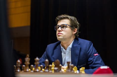 Magnus Carlsen - 2021 World Chess Champion - Chess.com - Chess.com