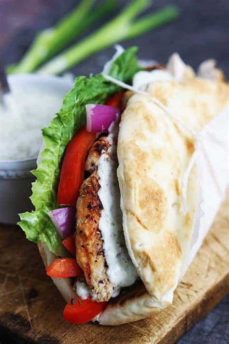 EASY CHICKEN GYROS & TZATZIKI SAUCE