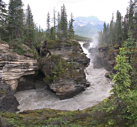 Tourist Guide To Athabasca Falls Canada - XciteFun.net