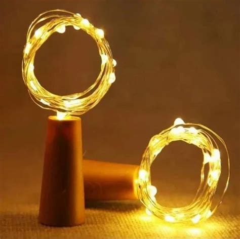 Lights at best price in Mumbai | ID: 2851306568055