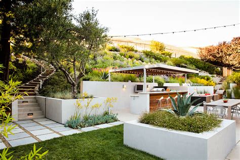 A Hillside Garden's Ingenious Design - Sunset Magazine