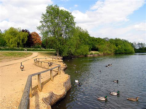 Thatcham Nature Discovery Centre © Pam Brophy cc-by-sa/2.0 :: Geograph ...