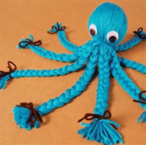 Yarn Crafts For Kids Adults And Seniors - The WHOot | Bonecas ...