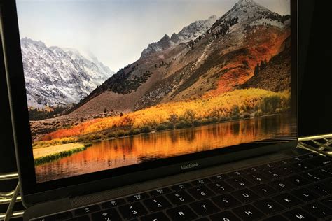 Apple updates macOS High Sierra to version 10.13.6